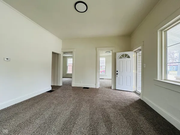 $172,900 | 11 North Indiana Street, Roachdale, IN 46172