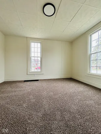 $172,900 | 11 North Indiana Street, Roachdale, IN 46172