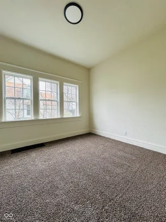 $172,900 | 11 North Indiana Street, Roachdale, IN 46172