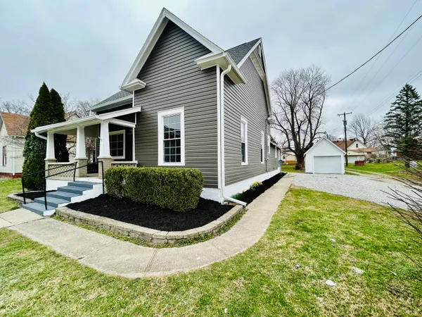 $172,900 | 11 North Indiana Street, Roachdale, IN 46172