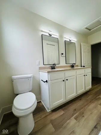 $172,900 | 11 North Indiana Street, Roachdale, IN 46172