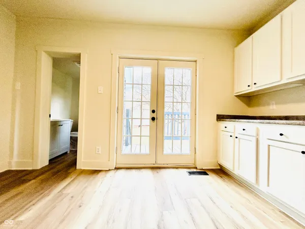 $172,900 | 11 North Indiana Street, Roachdale, IN 46172