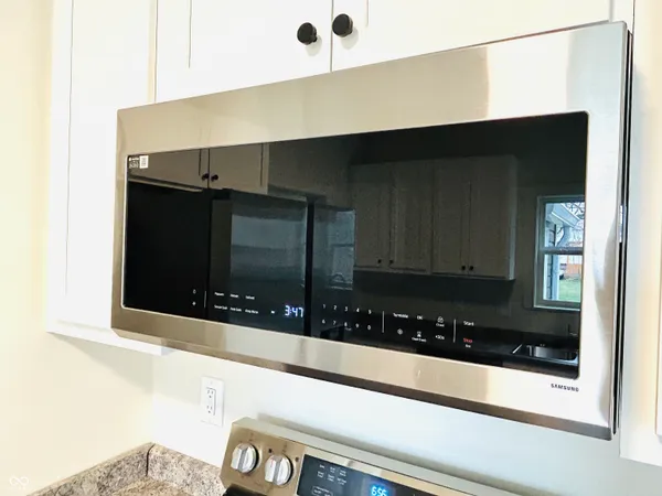 $172,900 | 11 North Indiana Street, Roachdale, IN 46172