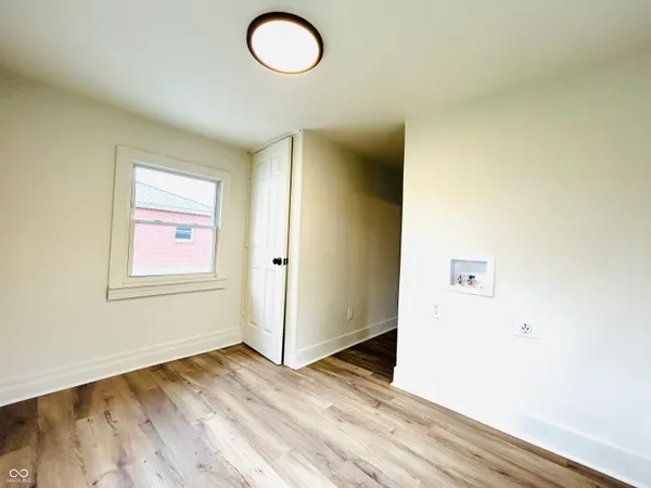 $172,900 | 11 North Indiana Street, Roachdale, IN 46172