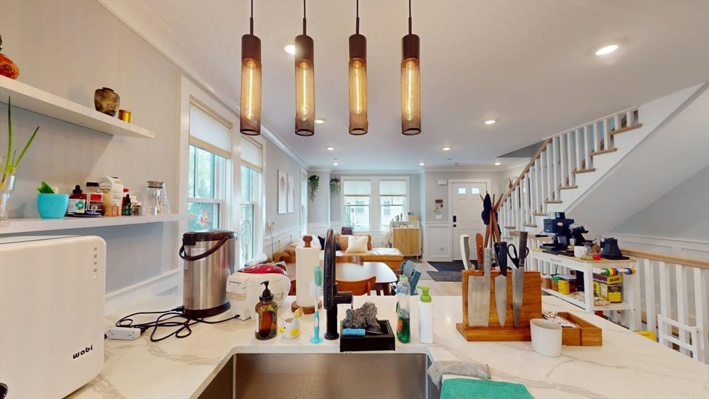 83 Alpine Street, Unit 3 Somerville, MA 02144 - Photo 3 of 12