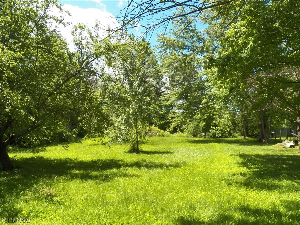 2128 Ridge Road Hinckley, OH 44233 - Photo 28 of 32