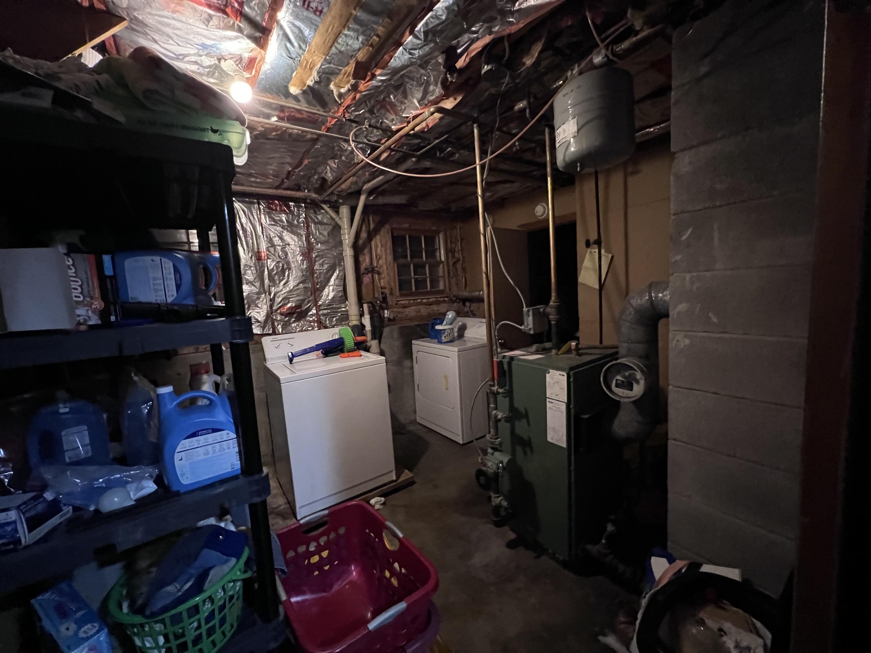 83 Mast Road Pittston, ME 04345 - Photo 22 of 25 Laundry Room