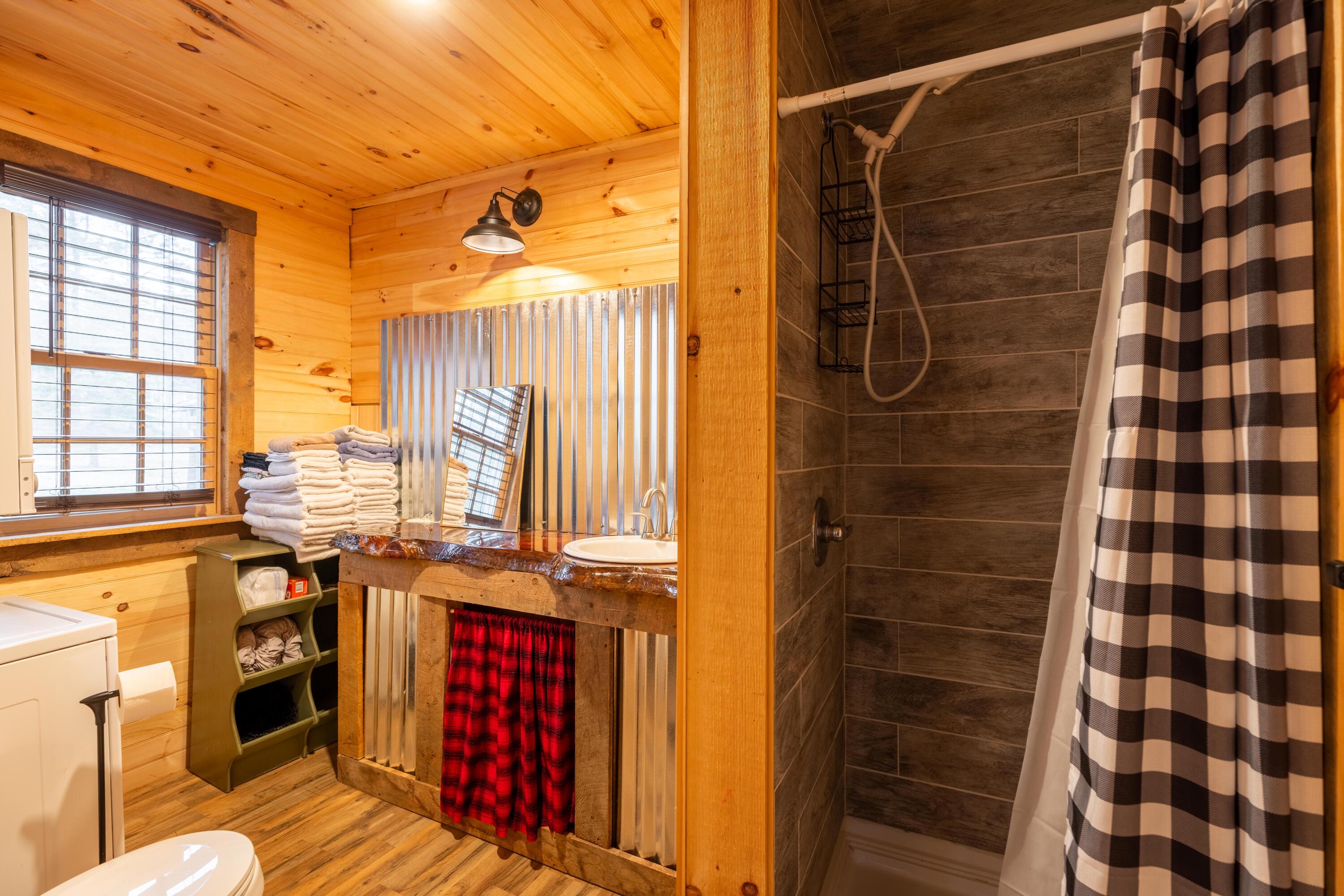 2879 Main Street Rangeley, ME 04970 - Photo 16 of 46 Interior-6