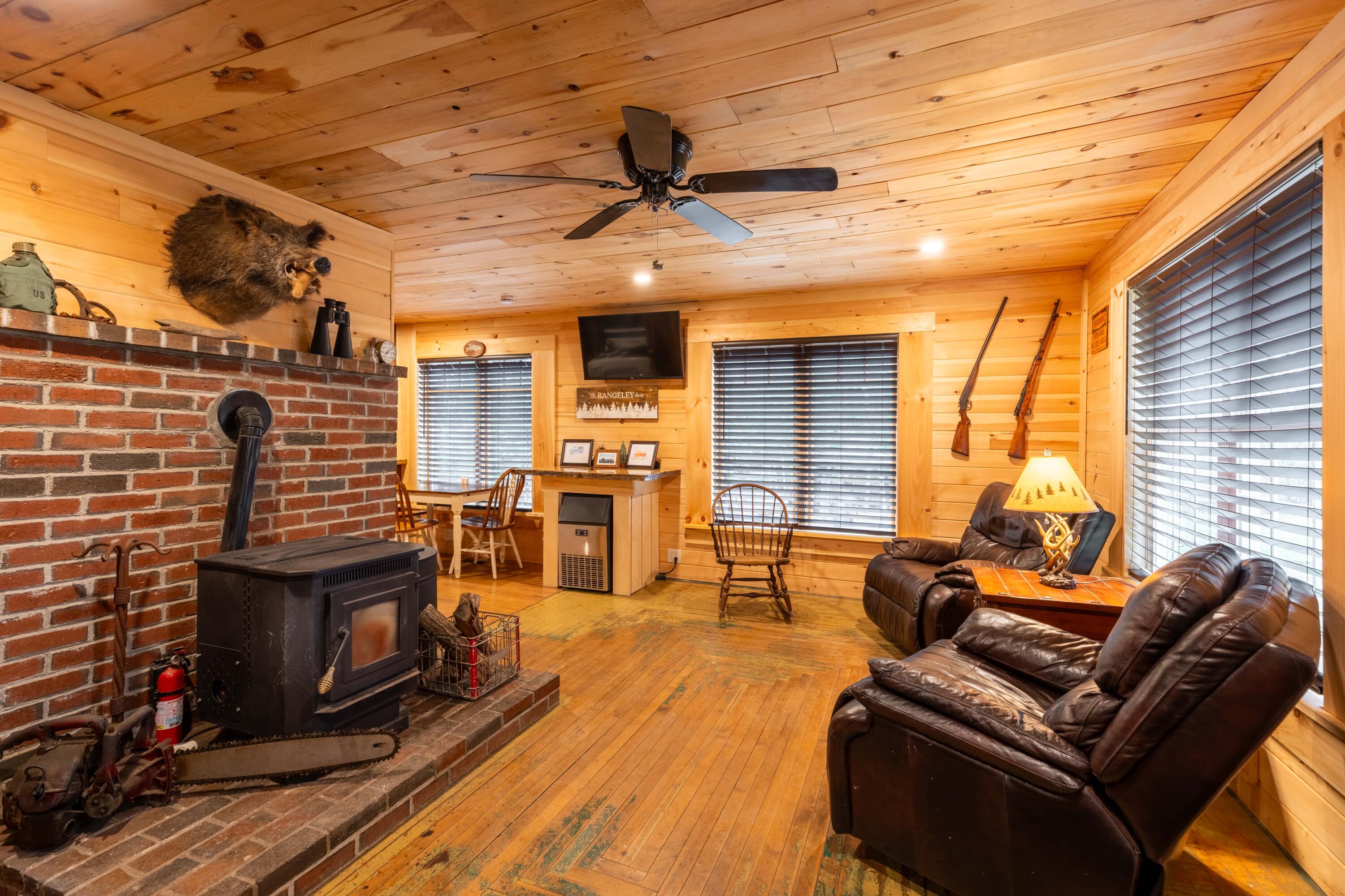 2879 Main Street Rangeley, ME 04970 - Photo 17 of 46 Interior-5