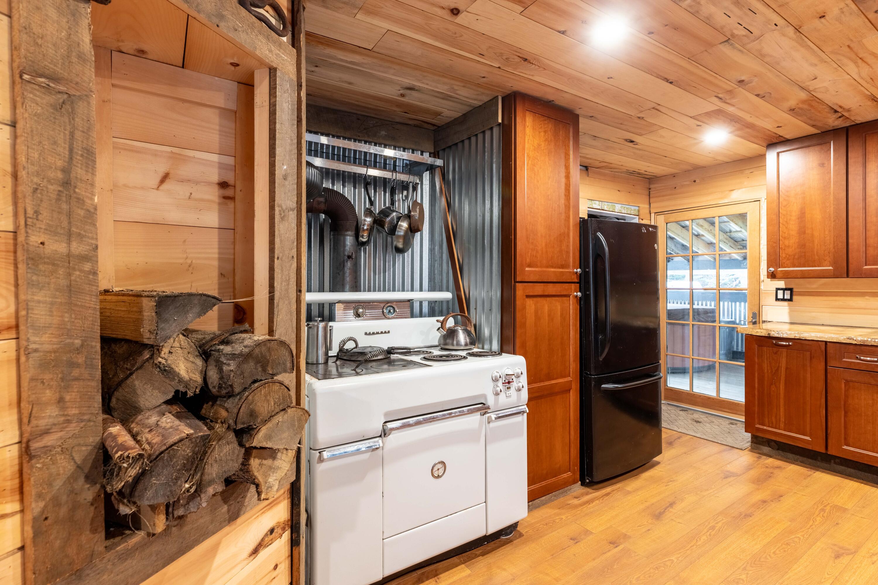 2879 Main Street Rangeley, ME 04970 - Photo 25 of 46 Interior-21