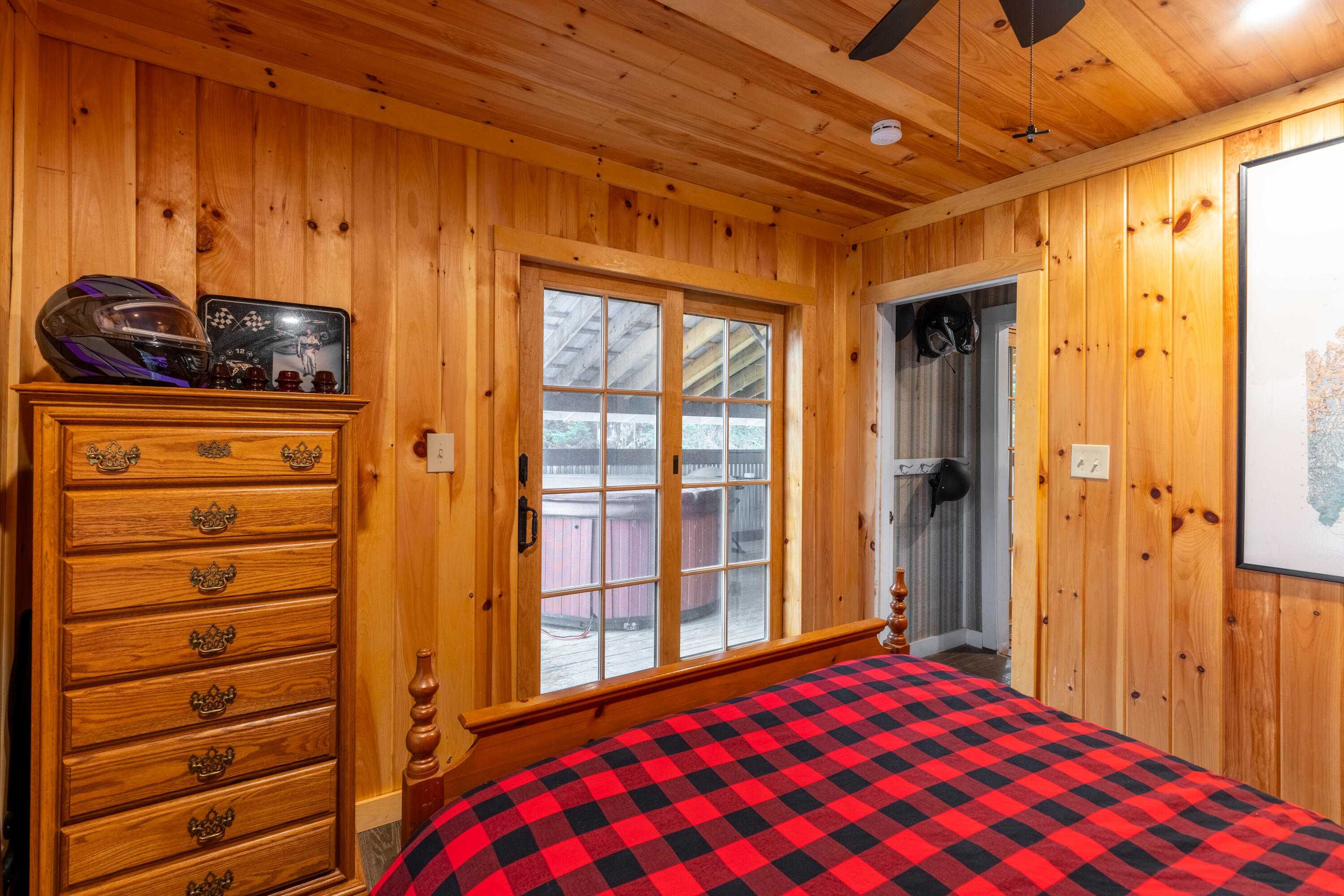 2879 Main Street Rangeley, ME 04970 - Photo 26 of 46 Interior-25