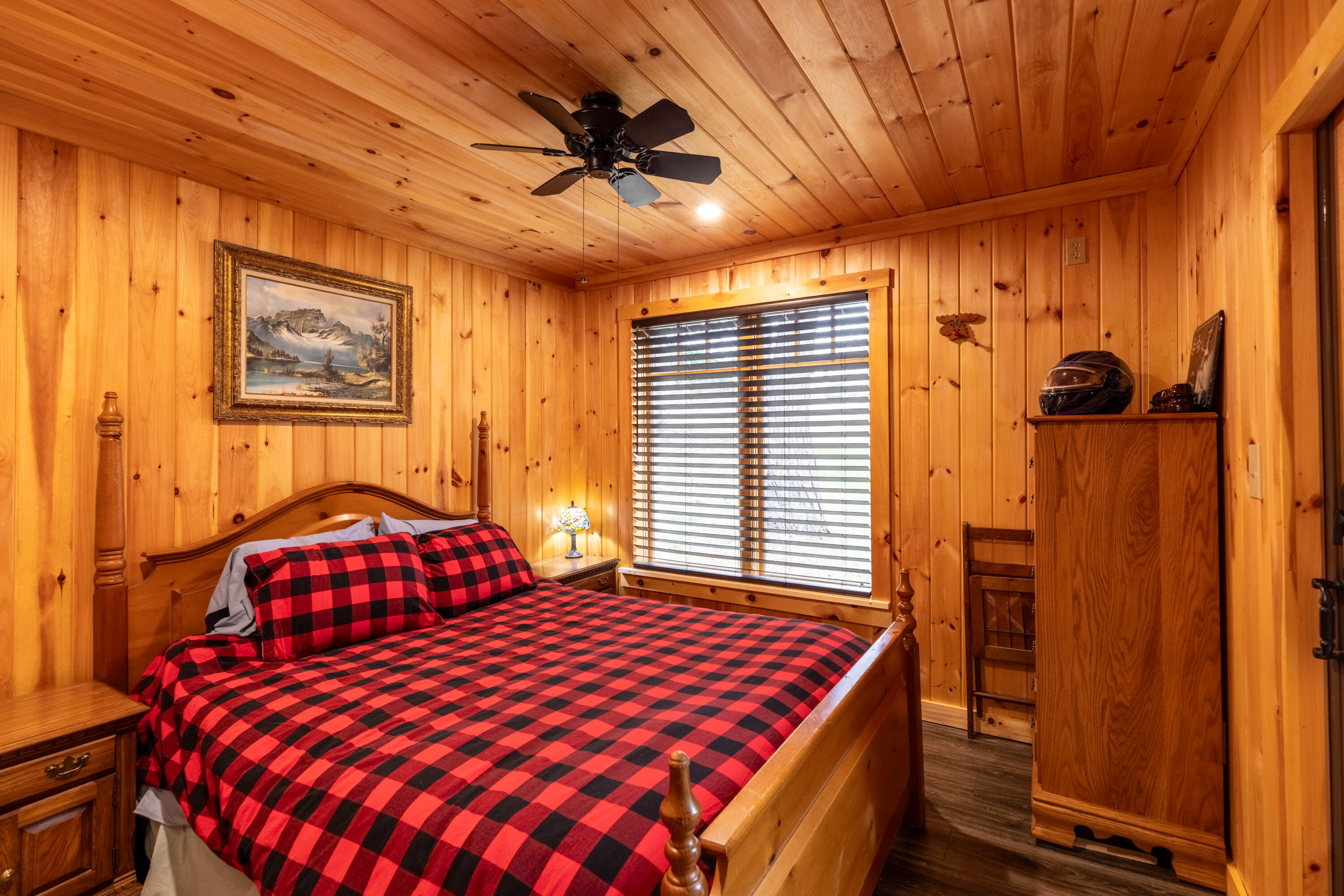 2879 Main Street Rangeley, ME 04970 - Photo 28 of 46 Interior-23