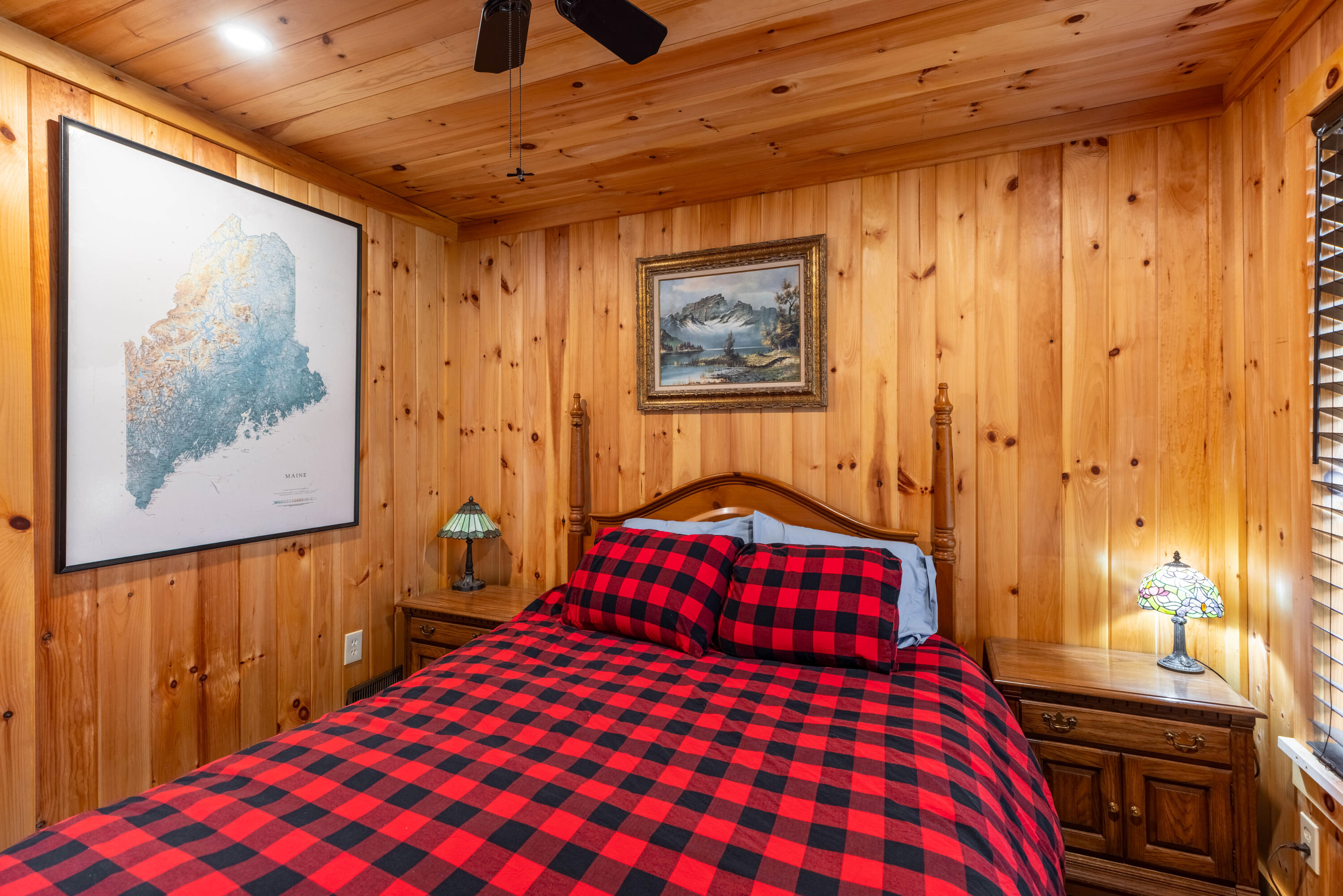 2879 Main Street Rangeley, ME 04970 - Photo 29 of 46 Interior-24