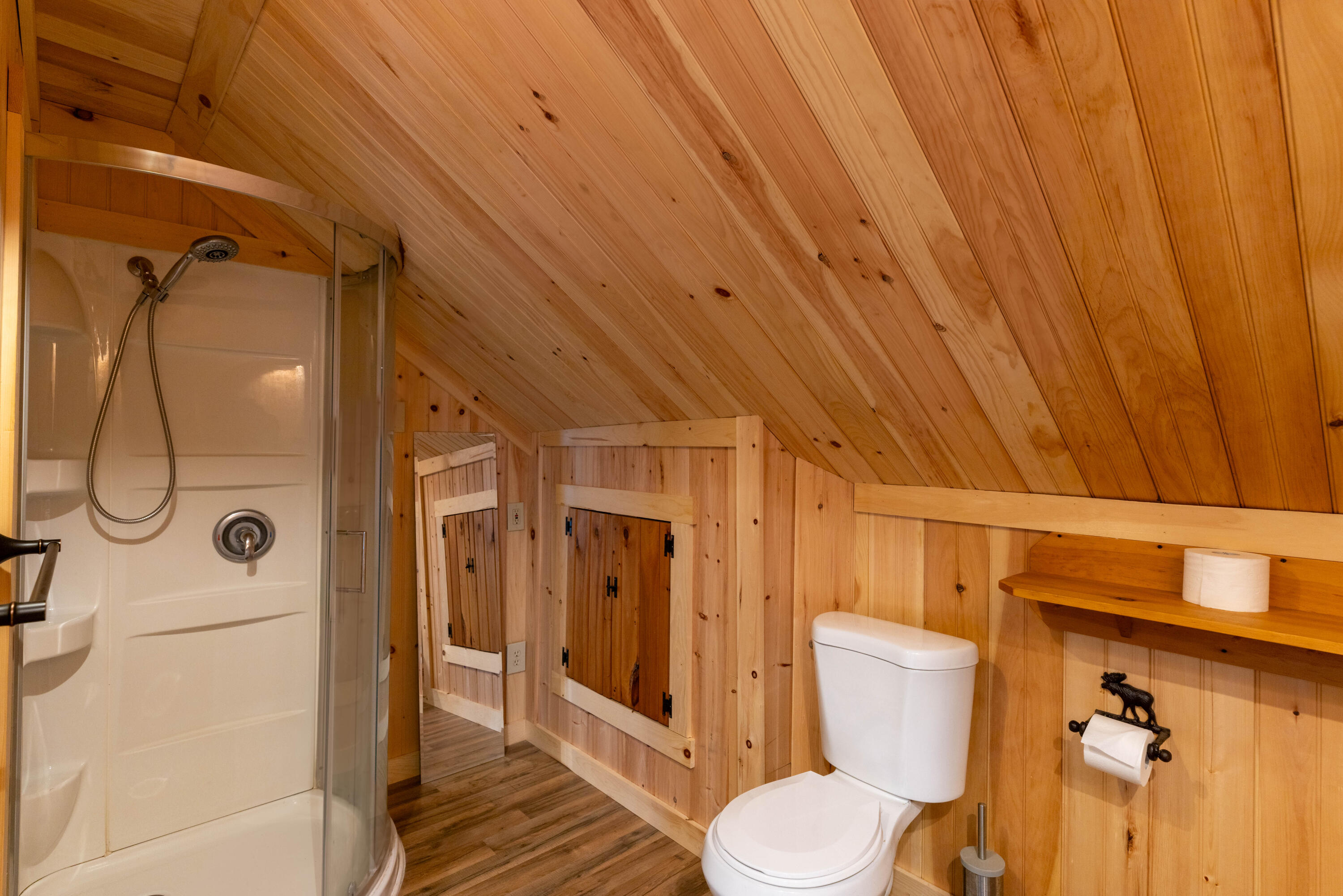 2879 Main Street Rangeley, ME 04970 - Photo 39 of 46 Interior-32