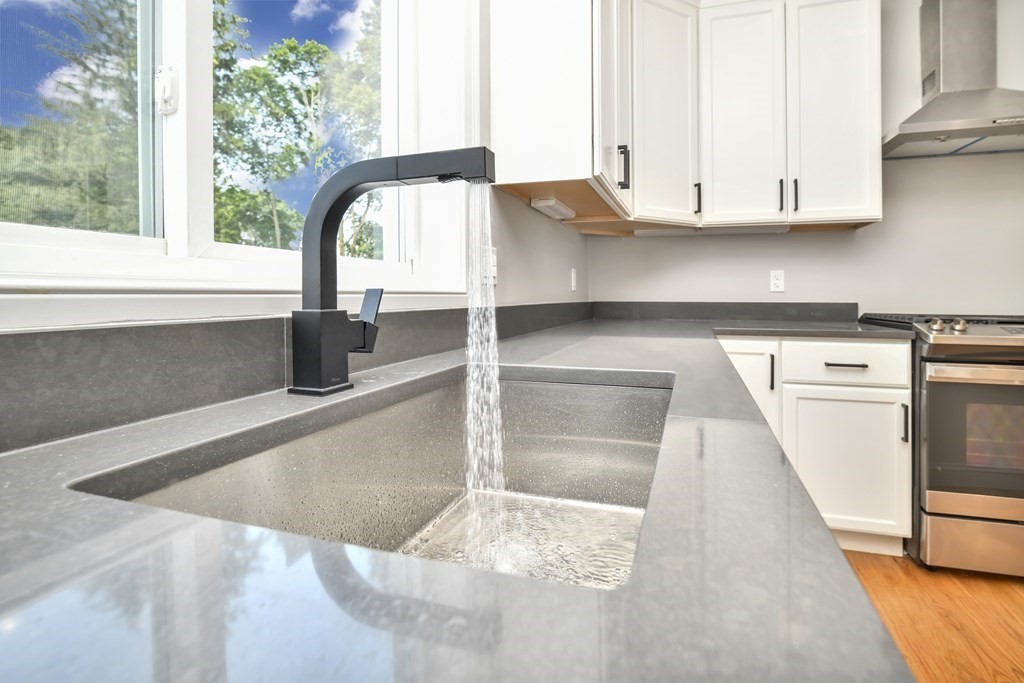 17 George Street, Unit A Boston, MA 02136 - Photo 3 of 42 Gallery Image 3