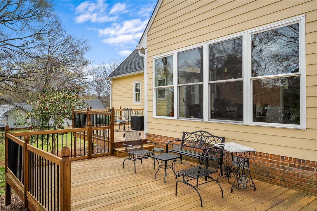 401 Berkshire Hill Anderson, SC 29621 - Photo 37 of 39 This inviting outdoor deck features ample space for relaxation and entertaining.