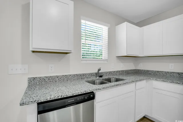 $324,900 | 1113 Hainer Place Drive, Conway, SC 29526