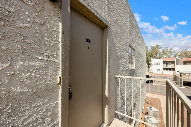 $975 | 2837 East Marconi Avenue, Unit 203, Phoenix, AZ 85032