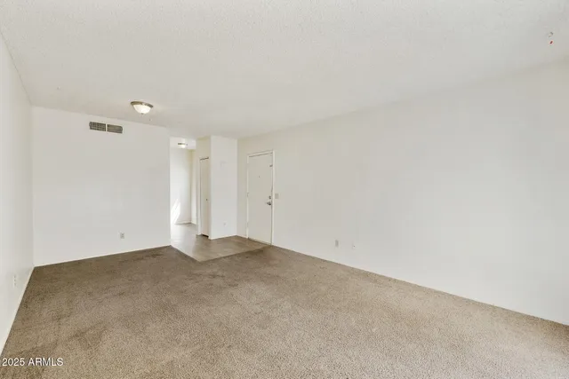 $975 | 2837 East Marconi Avenue, Unit 203, Phoenix, AZ 85032