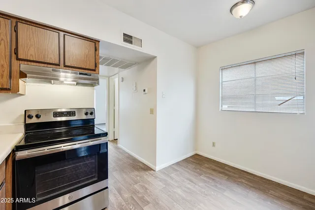 $975 | 2837 East Marconi Avenue, Unit 203, Phoenix, AZ 85032