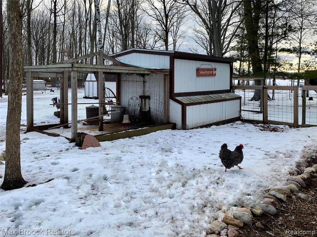 725 Wirbel Road Pinconning, MI 48650 - Photo 50 of 89