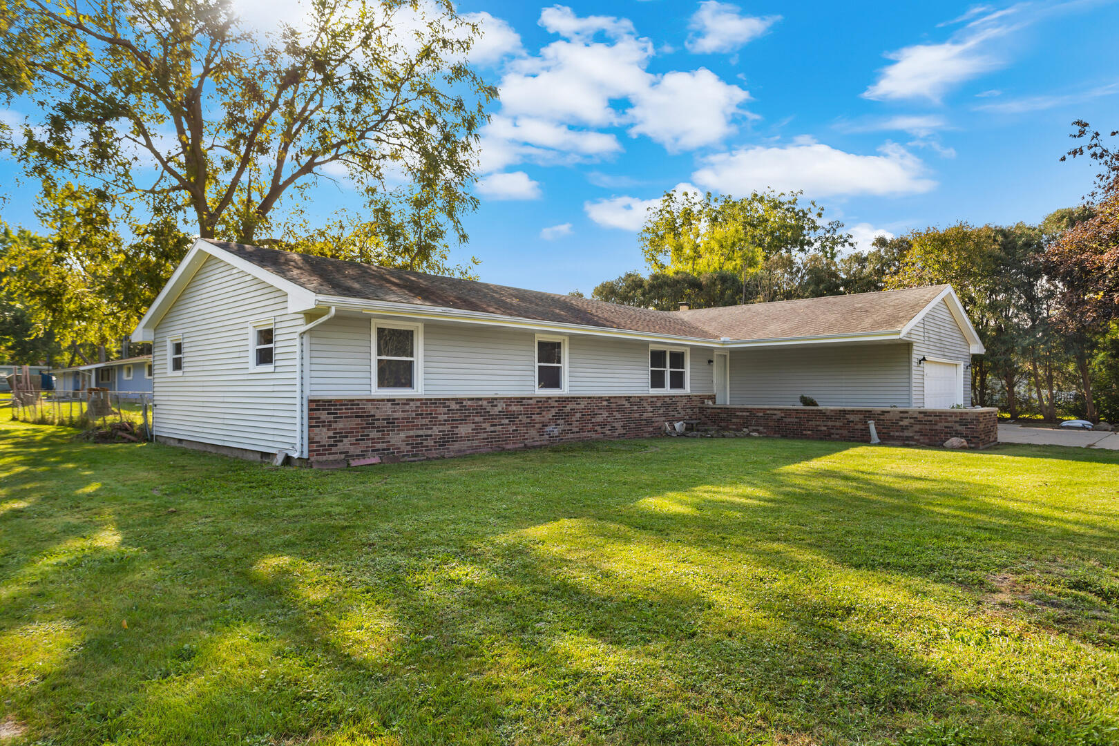 301 South Sands Road Homer, IL 61849 - Photo 3 of 37 Gallery Image 3