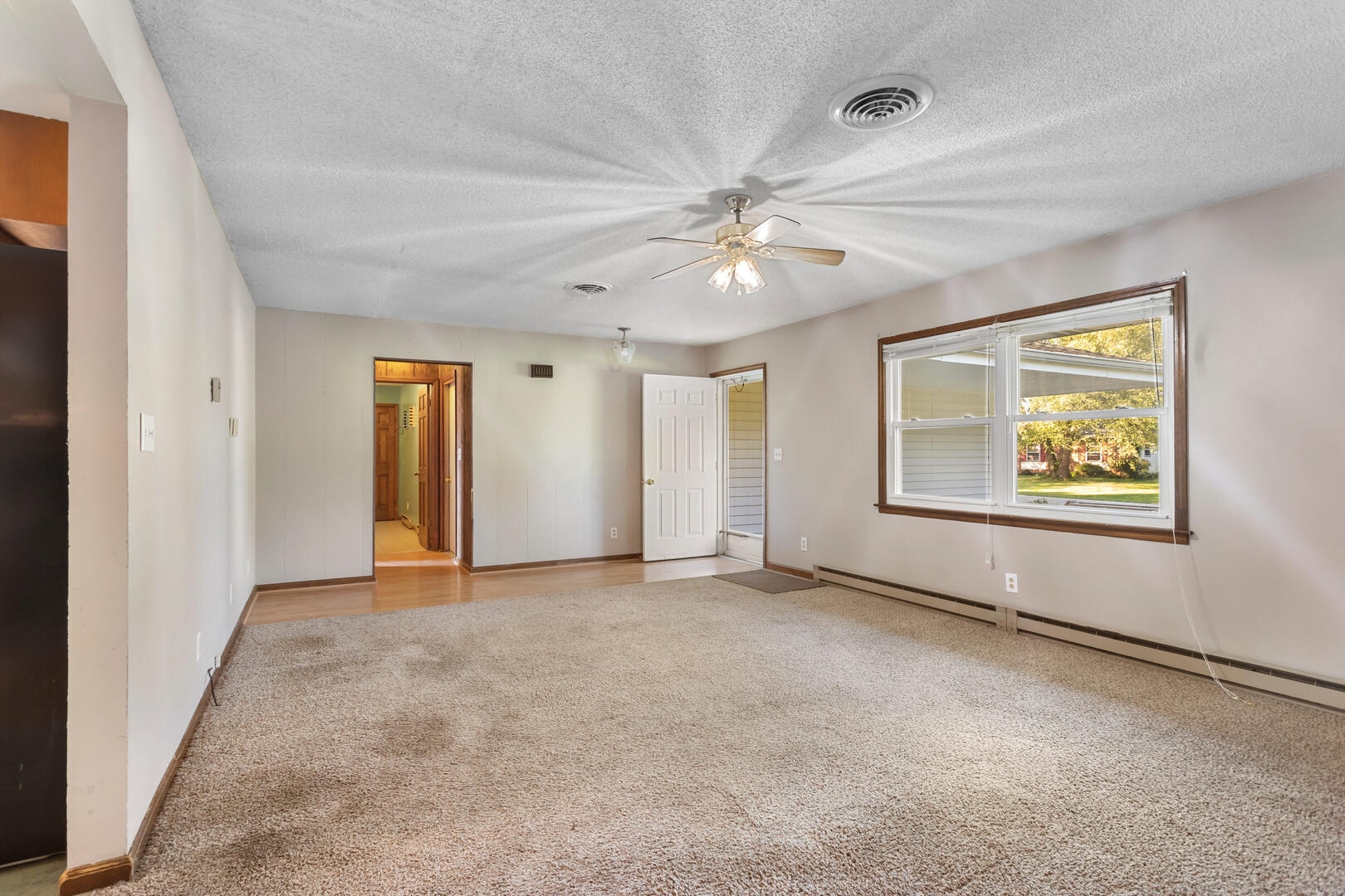 301 South Sands Road Homer, IL 61849 - Photo 6 of 37 Gallery Image 6