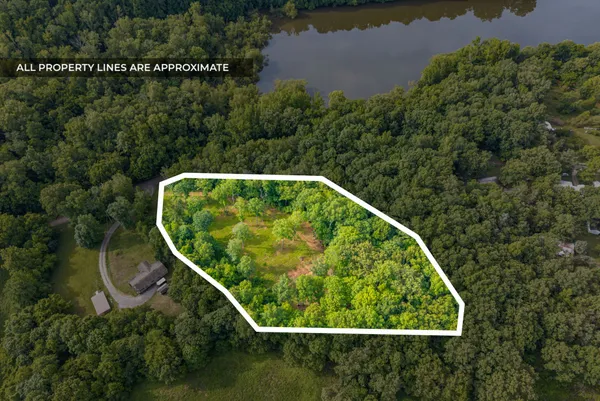 $58,400 | 164 Lewis Circle, Dover, TN 37058