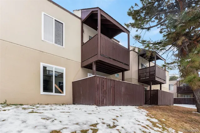 $180,000 | 9725 East Harvard Avenue, Unit 330, Denver, CO 80231
