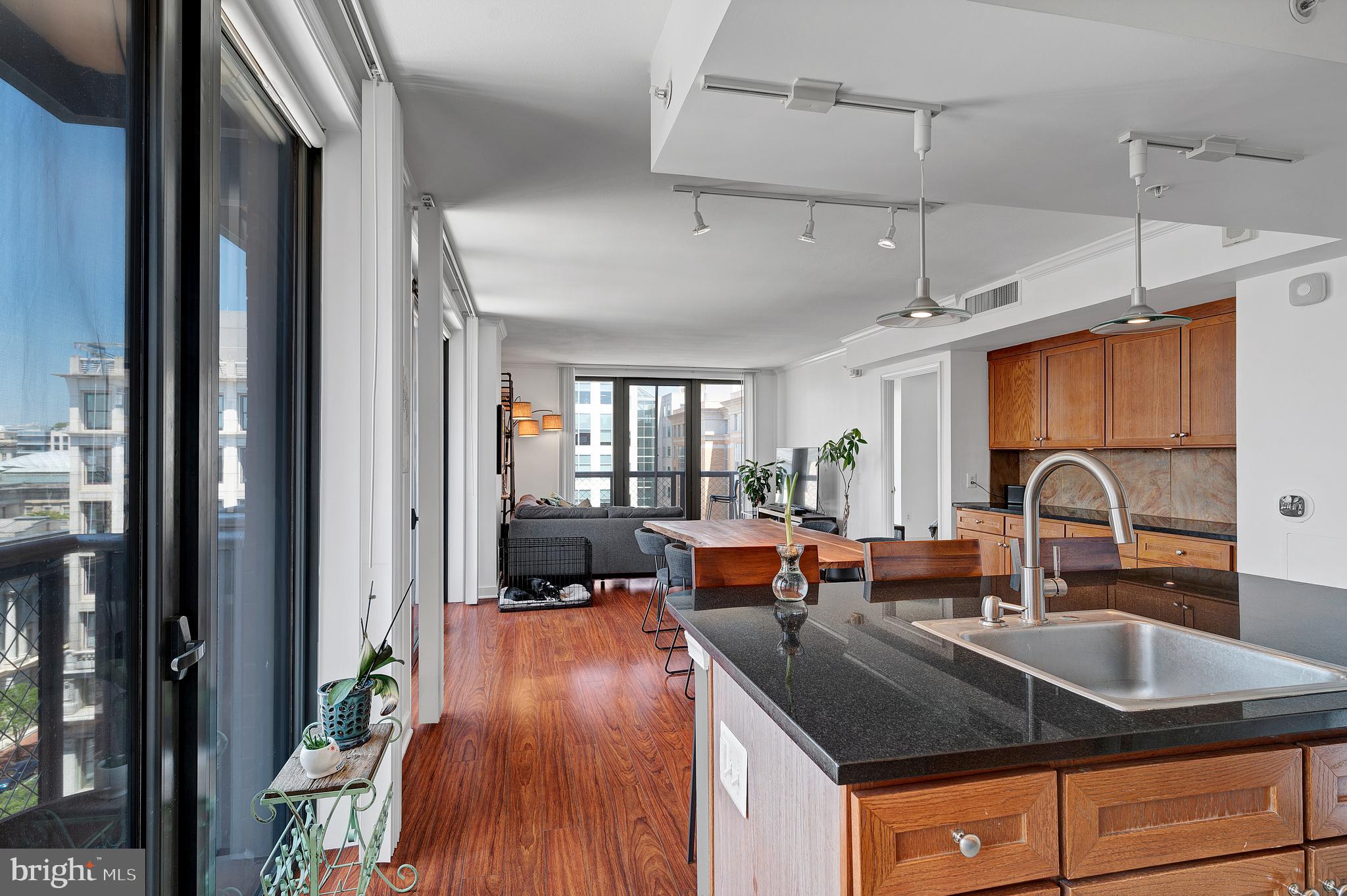 616 E Street Northwest, Unit 1118 Washington, DC 20004 - Photo 7 of 52