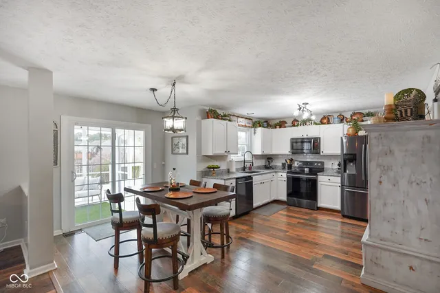 $399,900 | 3735 Newberry Road, Plainfield, IN 46168