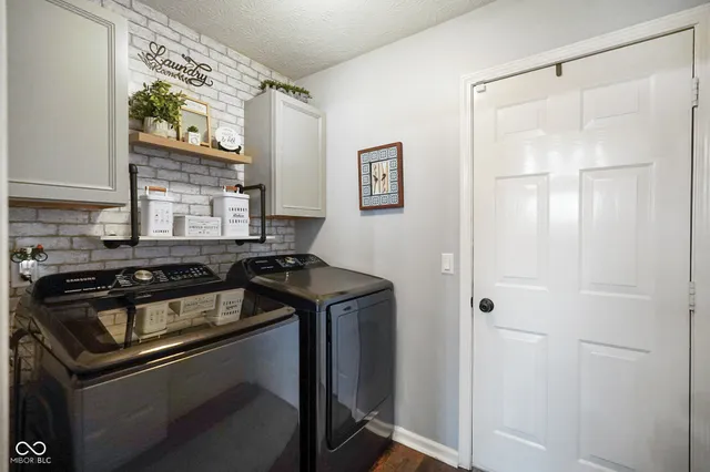 $399,900 | 3735 Newberry Road, Plainfield, IN 46168