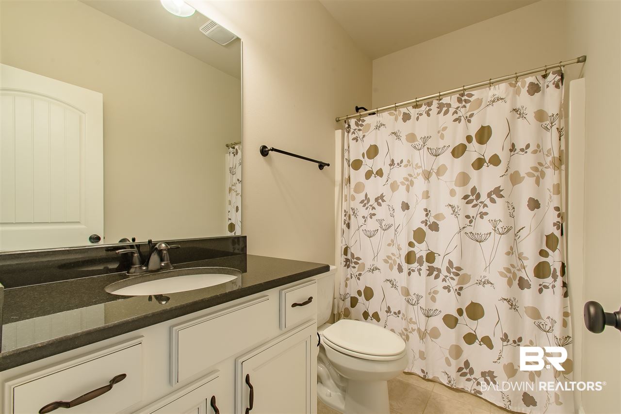 21238 Merlot Loop Silverhill, AL 36576 - Photo 6 of 23 Bathroom