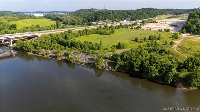 $1,500,000 | 290 Osage River Bridge, Lake Ozark, MO 65049