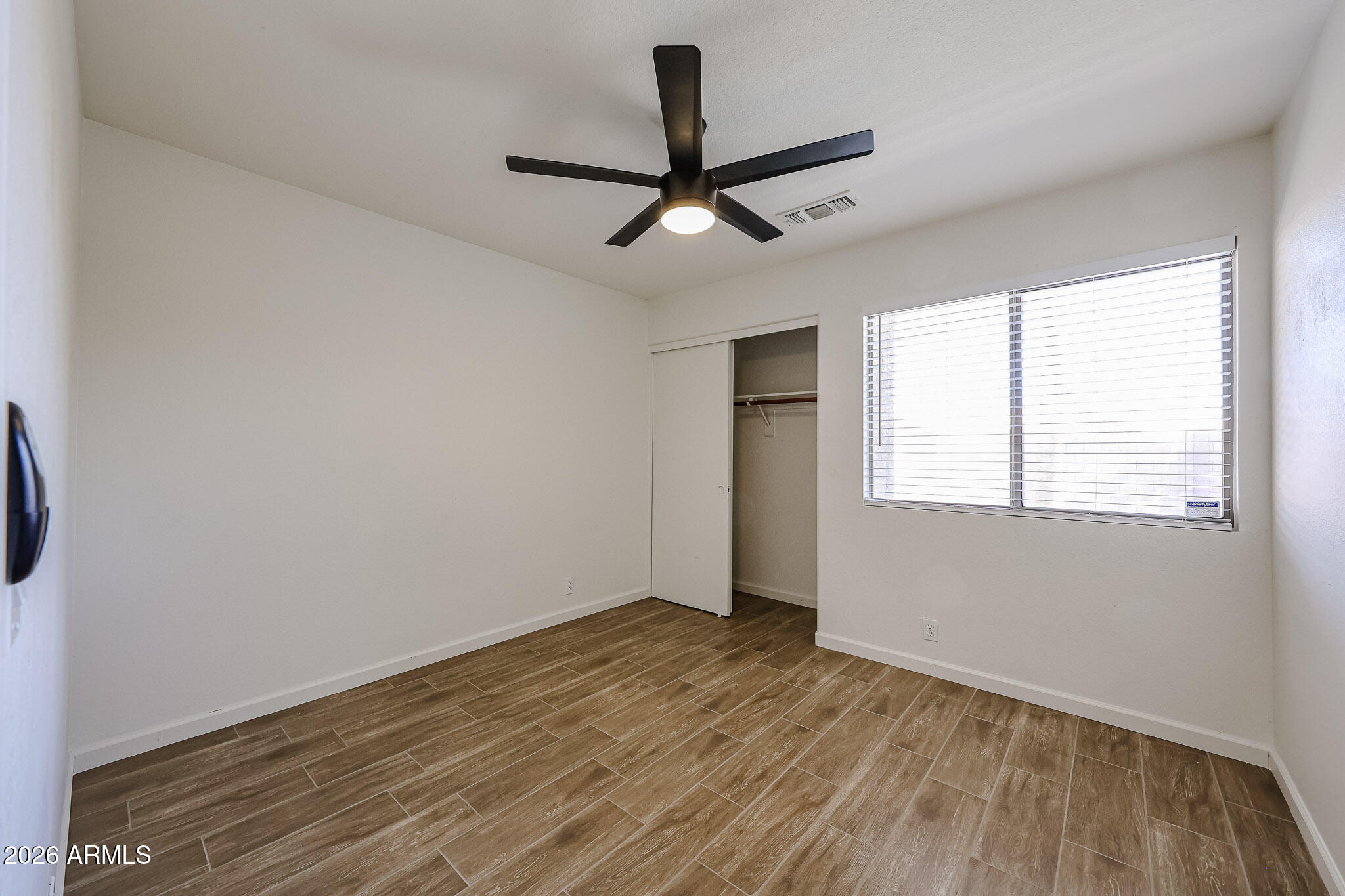 4047 East Jojoba Road Phoenix, AZ 85044 - Photo 24 of 41