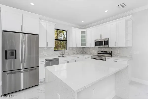$2,950 | Undisclosed Address, Naples, FL 34120