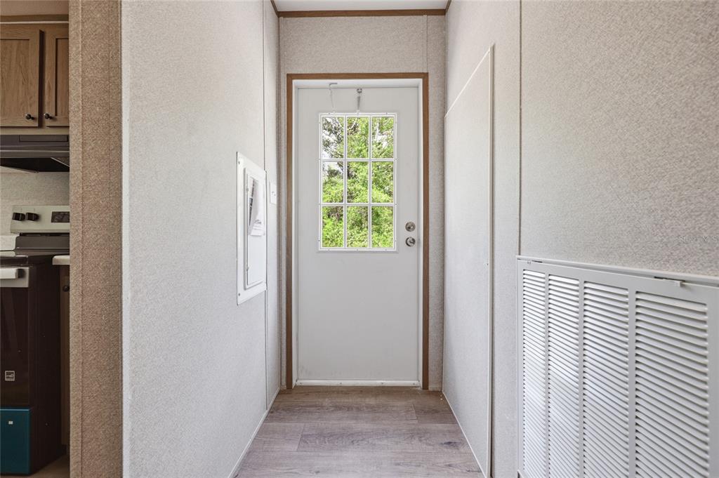 150 19th Street Interlachen, FL 32148 - Photo 30 of 30 a view of hallway with window