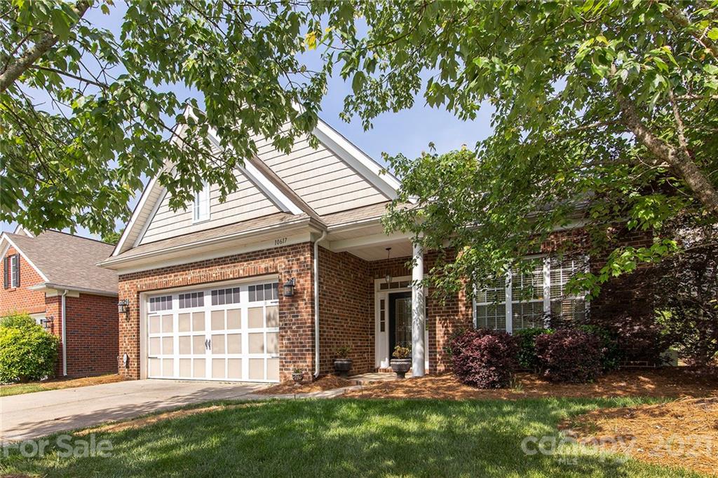 10617 Round Rock Road Charlotte, NC 28277 - Photo 28 of 28 front view of a house with a yard