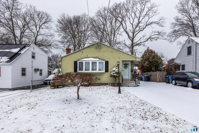 a house view with a outdoor space