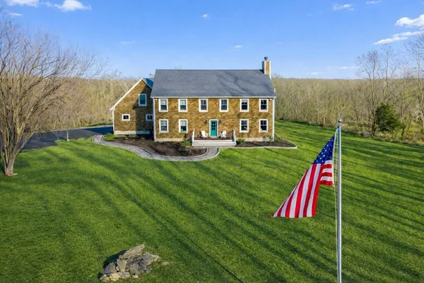 $1,250,000 | 100 Bradley Street, Seekonk, MA 02771