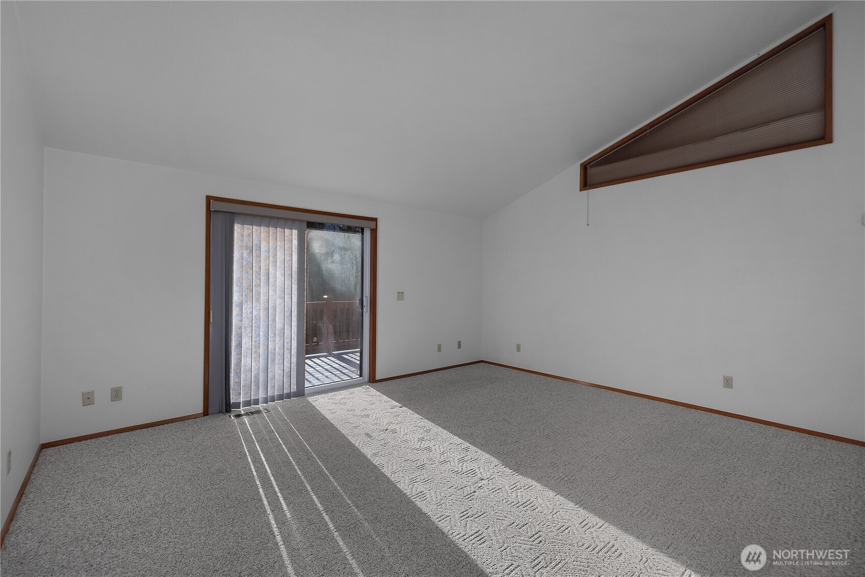 10547 Summit Lake Road Northwest Olympia, WA 98502 - Photo 16 of 40