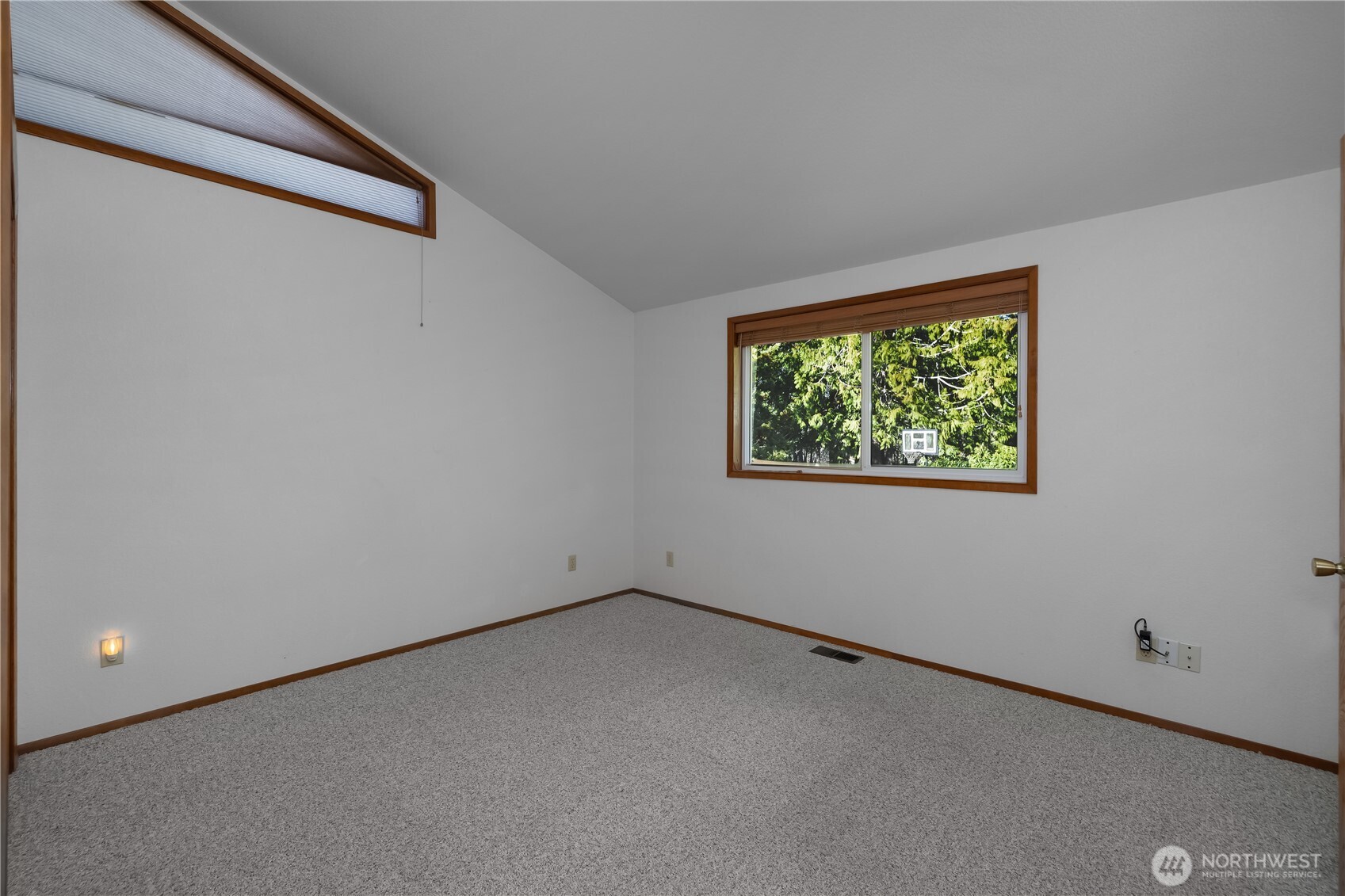 10547 Summit Lake Road Northwest Olympia, WA 98502 - Photo 20 of 40