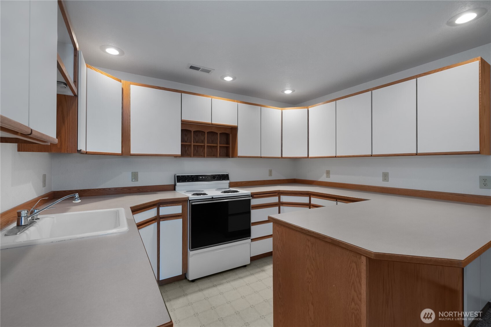 10547 Summit Lake Road Northwest Olympia, WA 98502 - Photo 29 of 40