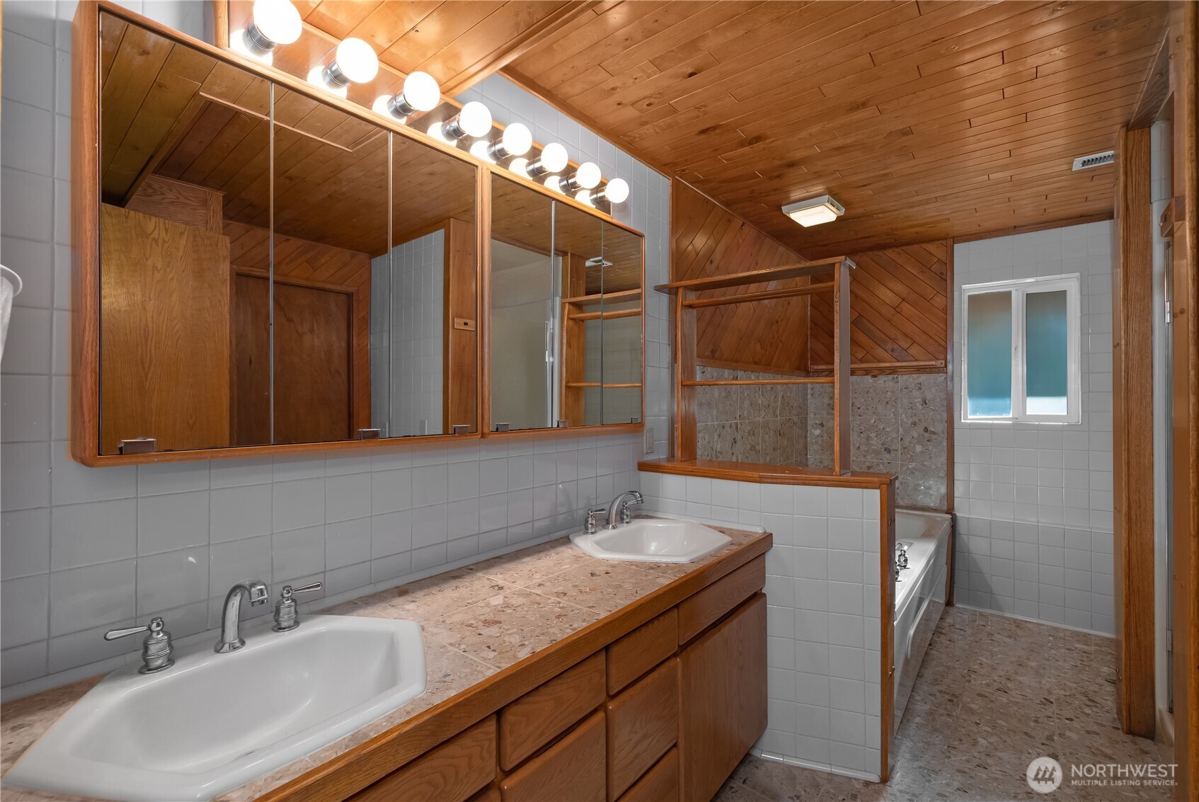 10547 Summit Lake Road Northwest Olympia, WA 98502 - Photo 30 of 40