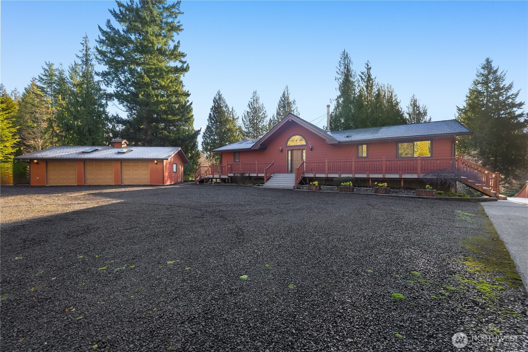 10547 Summit Lake Road Northwest Olympia, WA 98502 - Photo 3 of 40