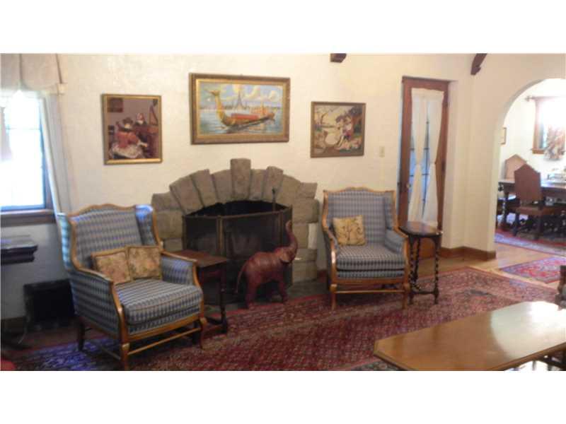 Living Room. 