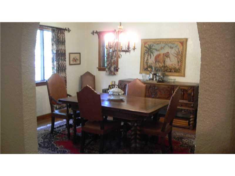 Dining Room. 