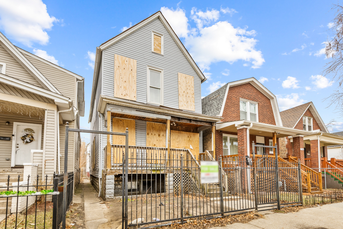 7356 South Champlain Avenue Chicago, IL 60619 - Photo 1 of 31
