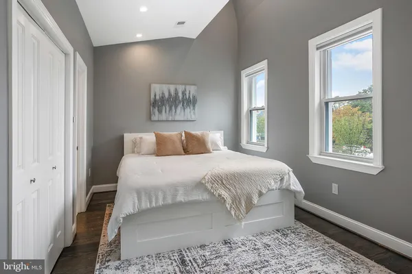 $6,500 | 4023 New Hampshire Avenue Northwest, Washington, DC 20011