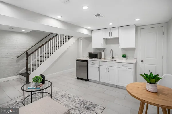 $6,500 | 4023 New Hampshire Avenue Northwest, Washington, DC 20011